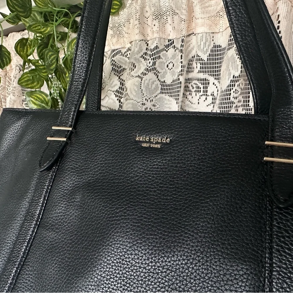Kate Spade New York Oakwood Street Chandra Pebbled Leather Tote Bag